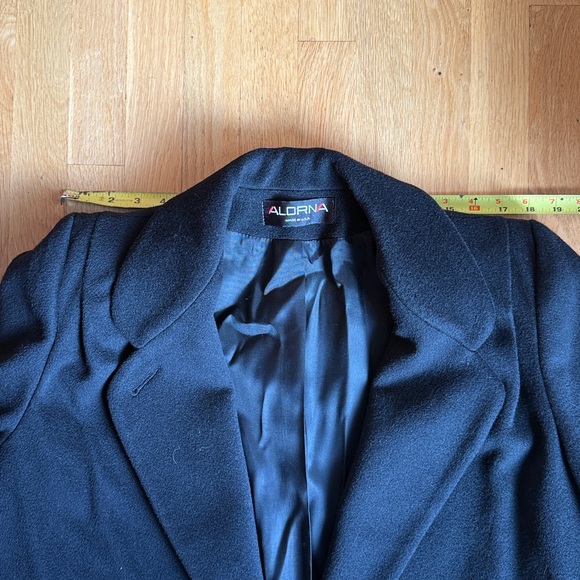 100% Wool Black Pea Coat - Picture 8 of 10